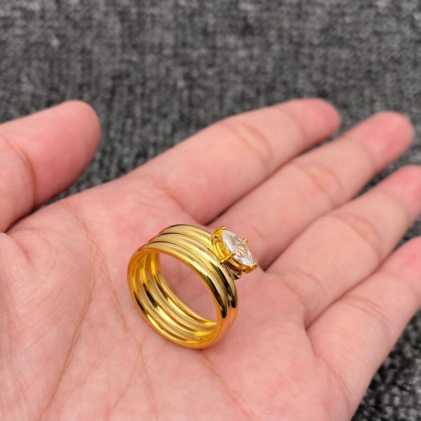 Twirl Ocean Ring - 7