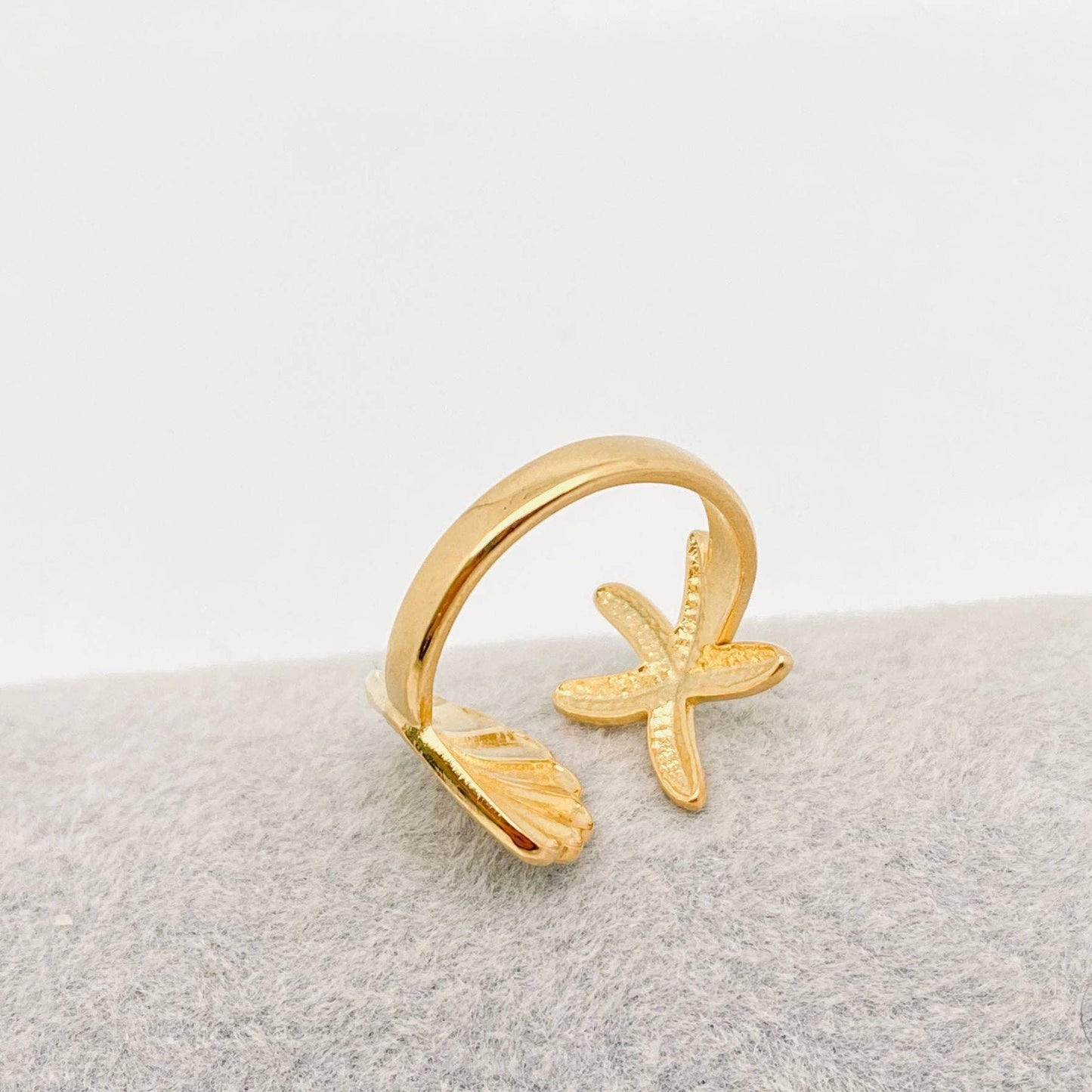 Starfish & Shell Ring
