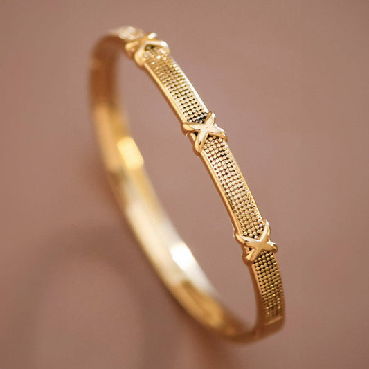 Cruz Gold Bangle