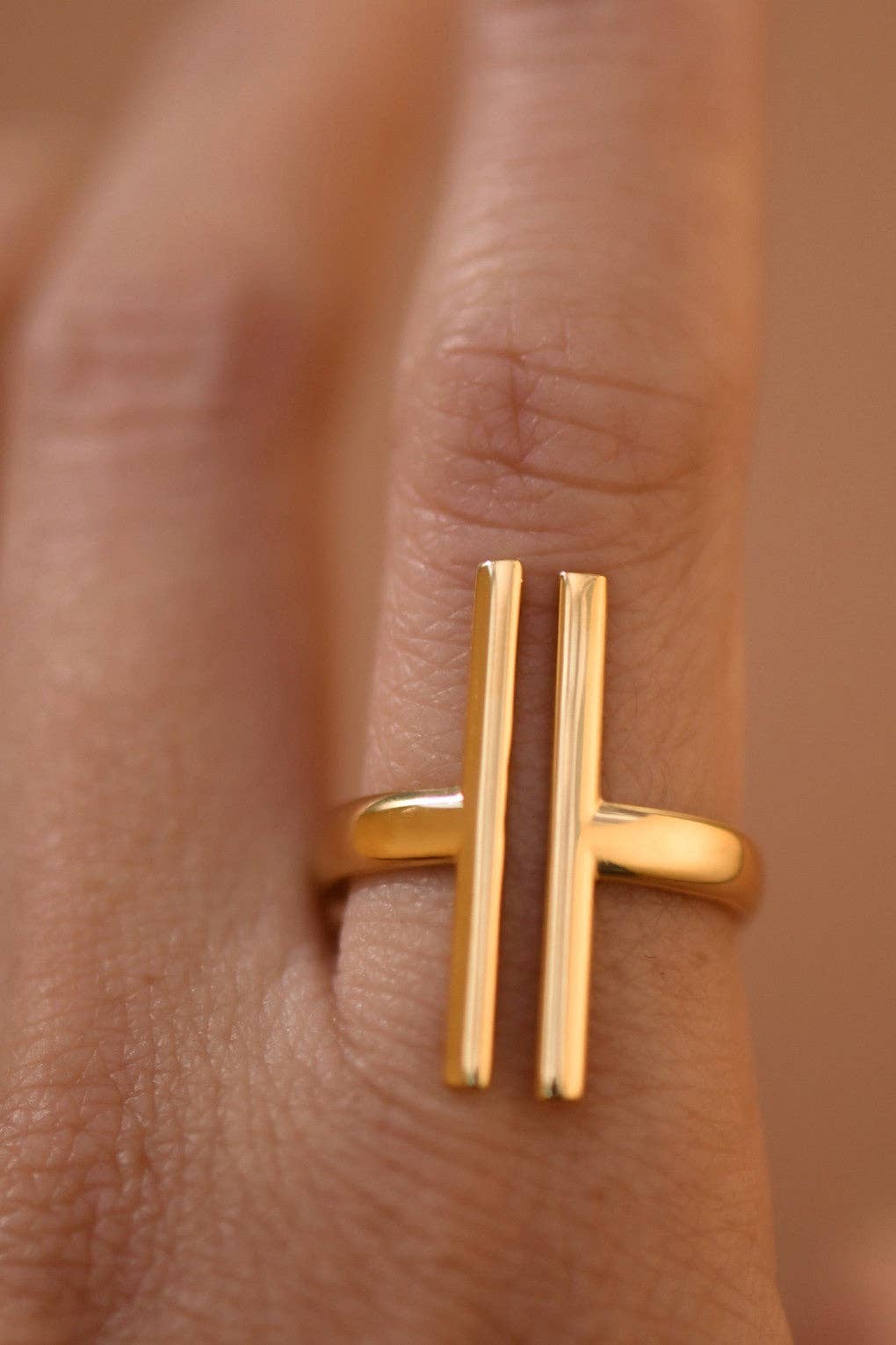 Sloane Ring