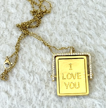 EYE LOVE U- Flip Necklace.
