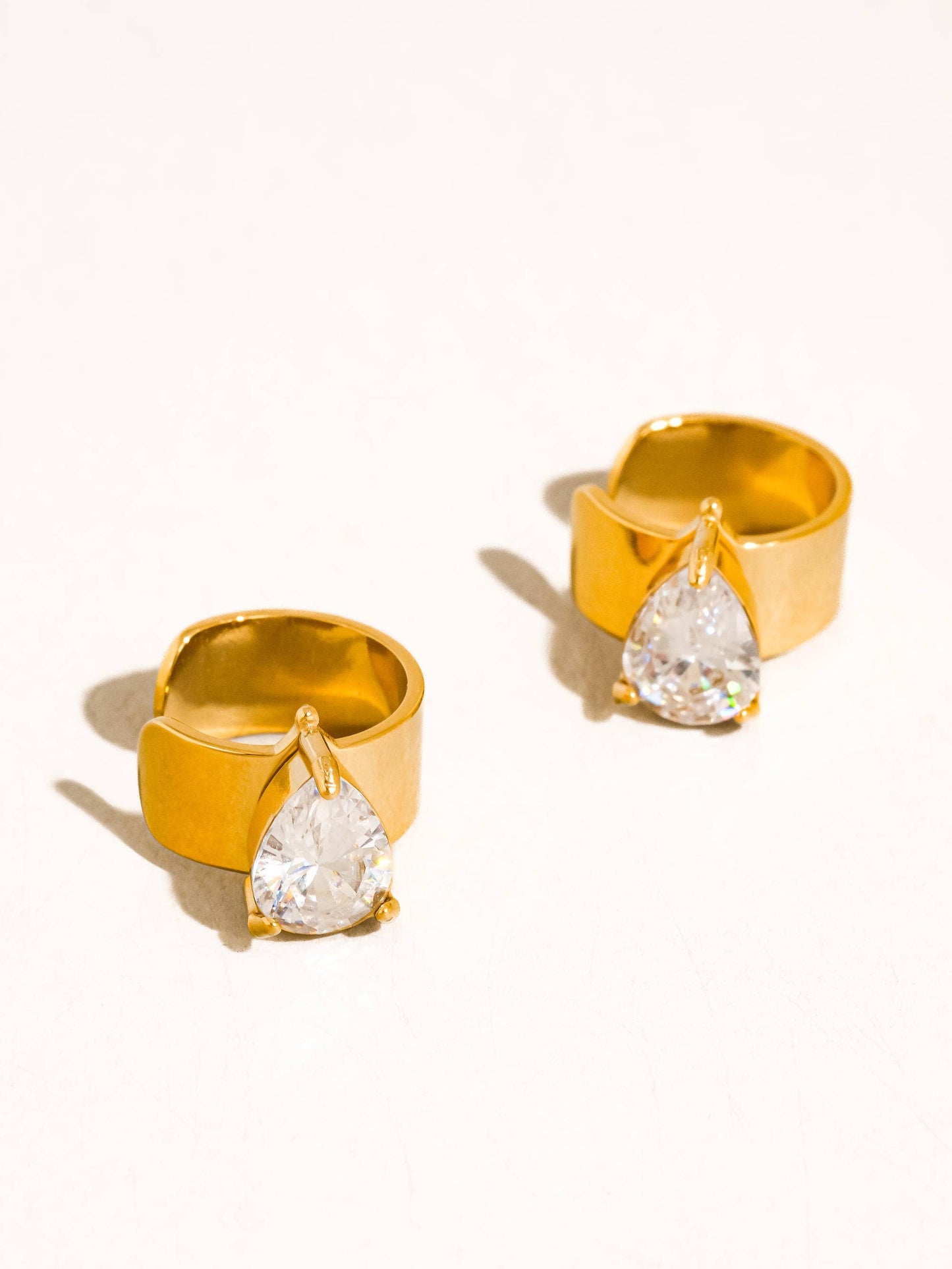 Jessenia Pear Crystal Cuff
