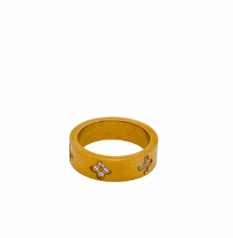 Clover Ring
